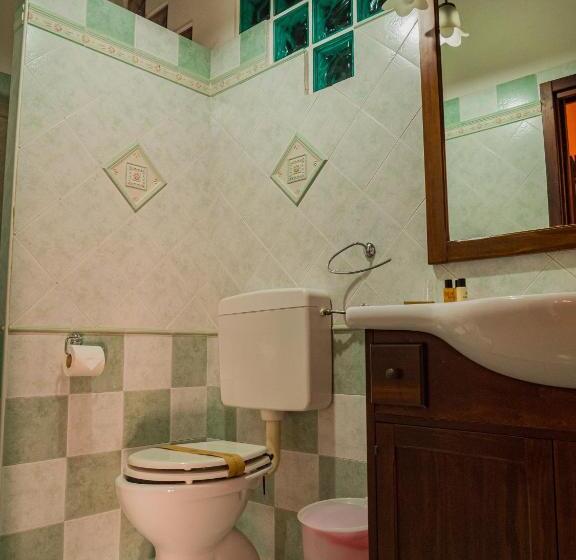 חדר סטנדרט לשלושה, B&b Villa Erika