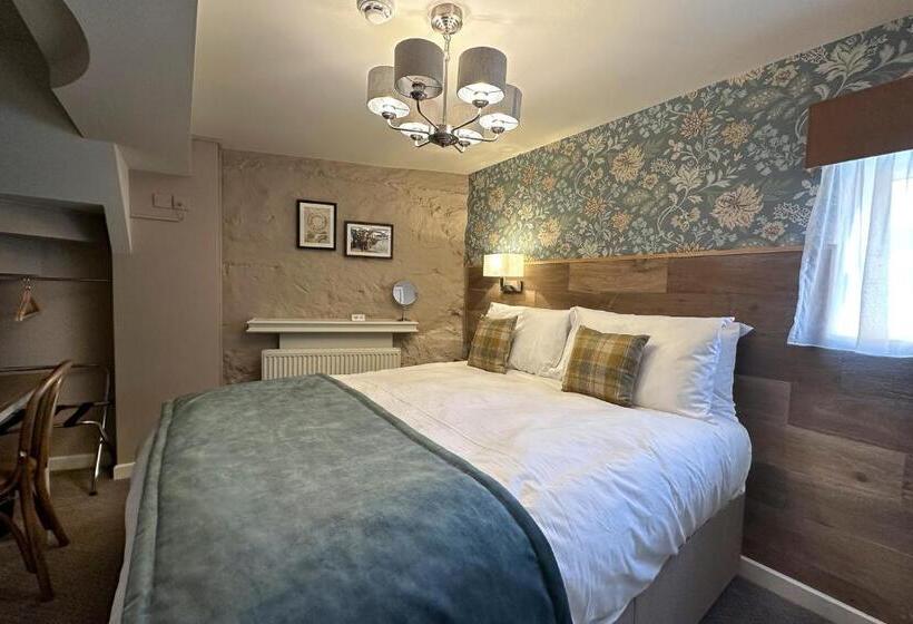 스탠다드 룸, The Lobster