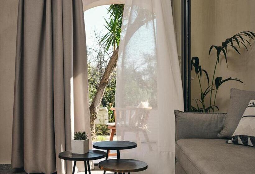 سوییت با چشمانداز باغ, Casa Di Pierro