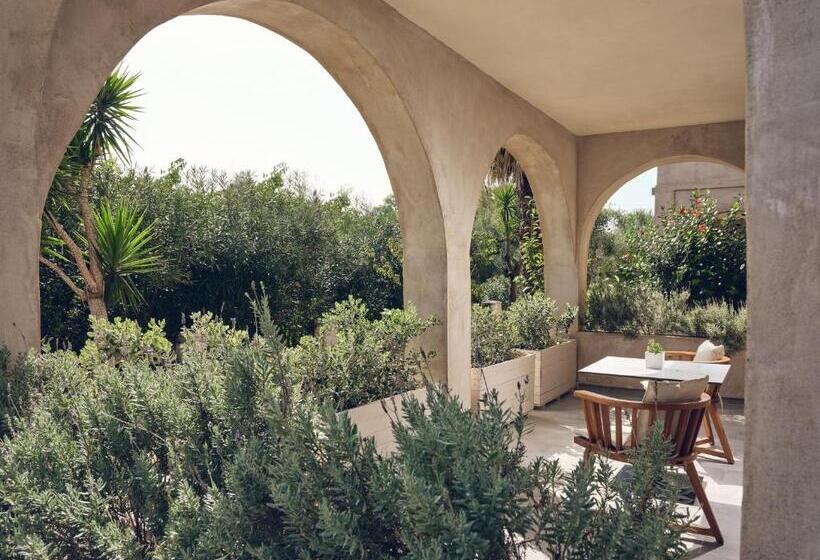 سوییت با چشمانداز باغ, Casa Di Pierro