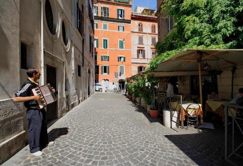 חדר סופריור לשלושה, Monti Panisperna Suites