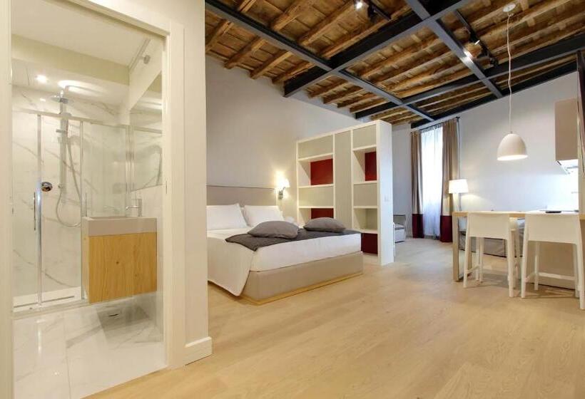 סטודיו משפחתי, Monti Panisperna Suites