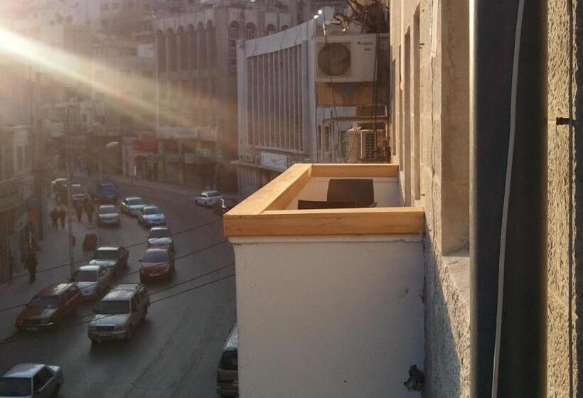 اتاق استاندارد با بالکن, The Boutique Hotel Amman