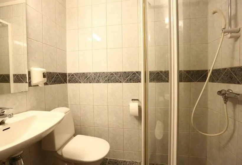 Standard Yhden Hengen Huone, Barents Hotell
