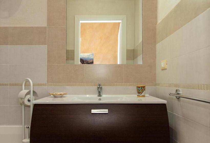 标准间带阳台, Case Vacanze Benvenuti Al Sud