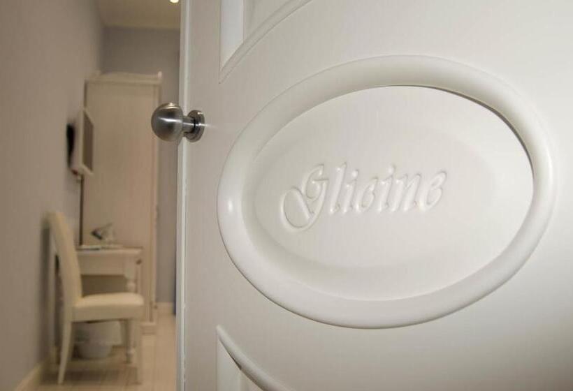 اتاق استاندارد با بالکن, Domus Rosa