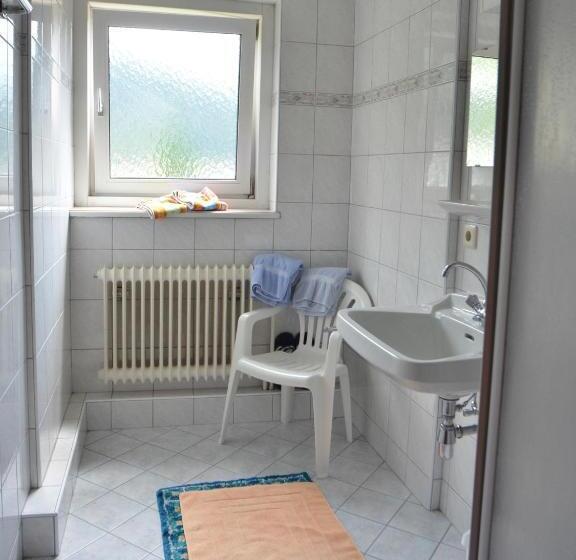 חדר סטנדרט חדר אמבטיה משותף, Gästehaus Golker