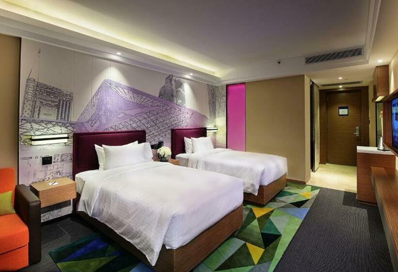Номер Комфорт, Hampton By Hilton Guangzhou Zhujiang New Town