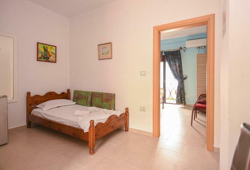 سوییت با چشمانداز دریا, Imperial