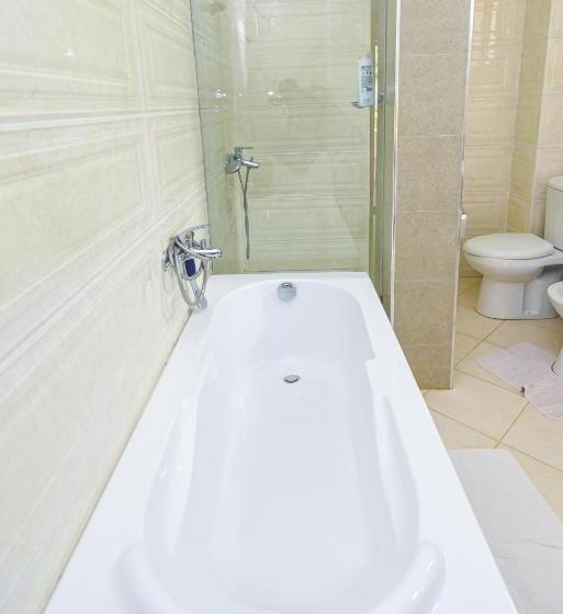 سوییت سوپریور با چشمانداز دریا, Imperial