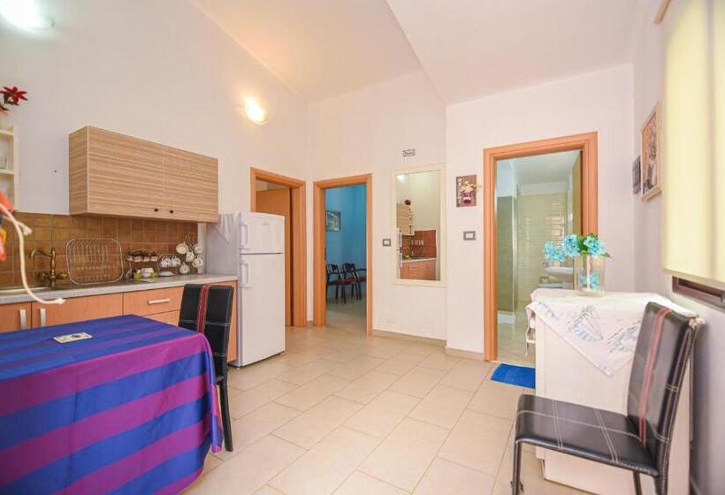 سوییت سوپریور با چشمانداز دریا, Imperial