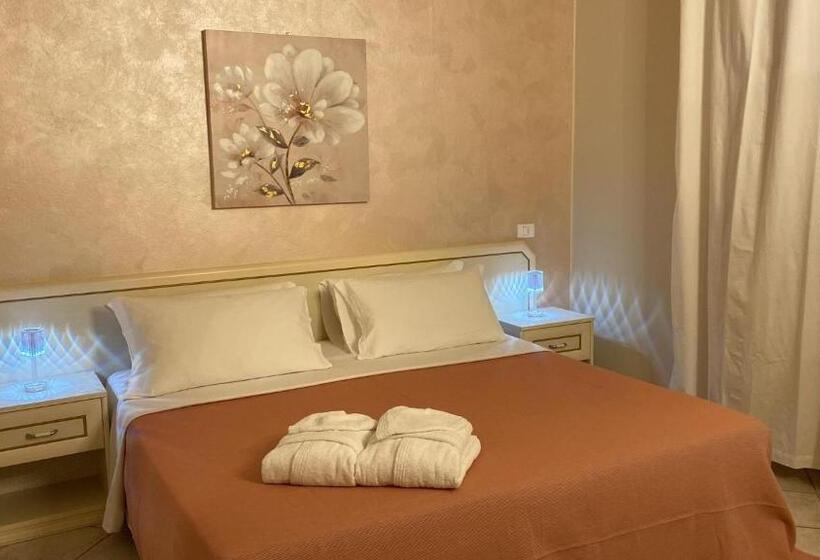 غرفة قياسية مزوَّدة بتراس, La Maison Du Port