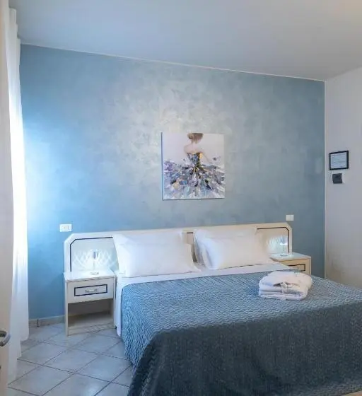 スタンダードルーム, La Maison Du Port