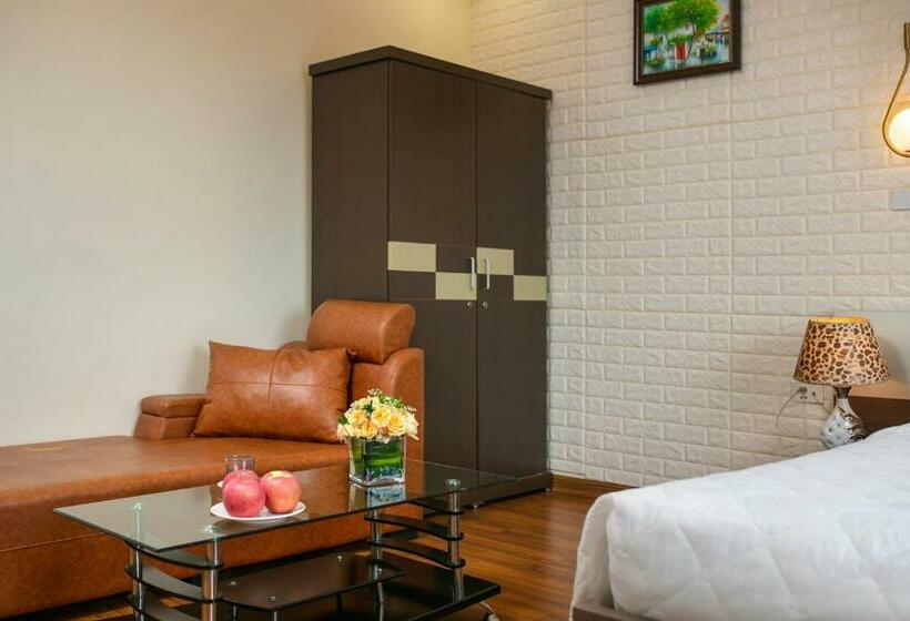 اتاق لوکس با بالکن, New Airport Hotels