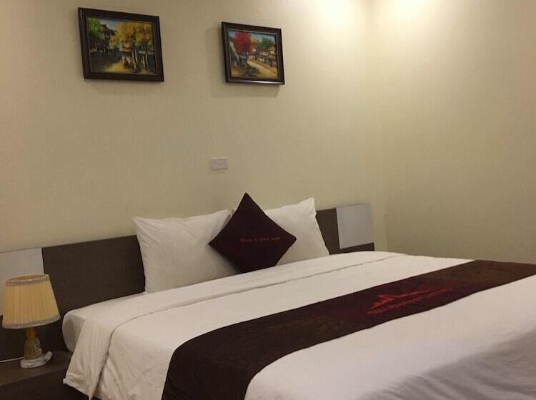 سوییت با چشم‌انداز کوه, New Airport Hotels