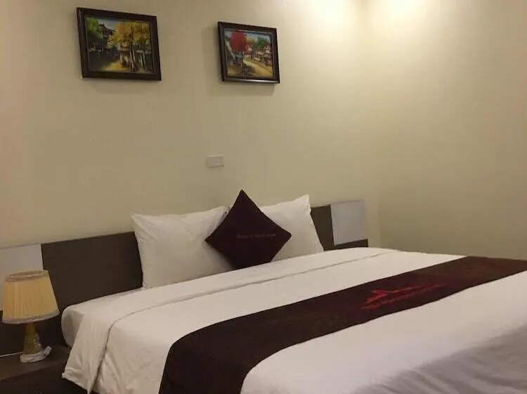 سوییت با چشم‌انداز کوه, New Airport Hotels