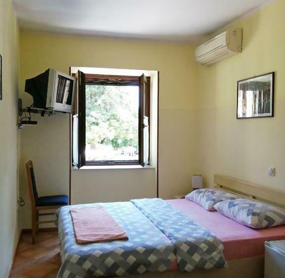 اتاق استاندارد, Pelikan