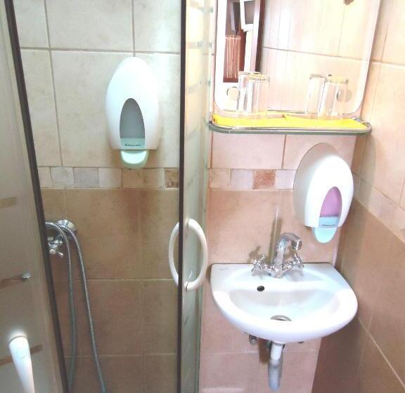 اتاق استاندارد, Pelikan