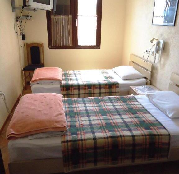 اتاق استاندارد, Pelikan