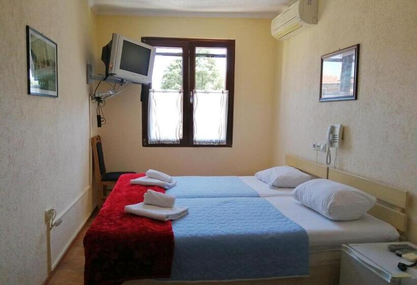 اتاق استاندارد, Pelikan