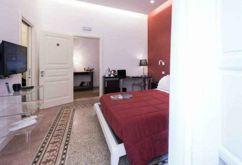 スタンダードルーム, Porta Reale