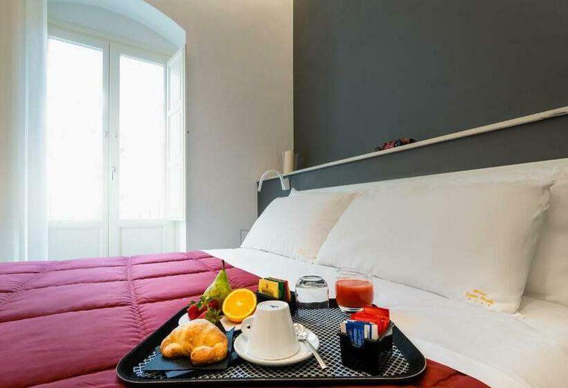 スタンダードルーム, Porta Reale