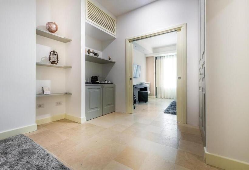 エクゼクティブスイート, Porta Reale