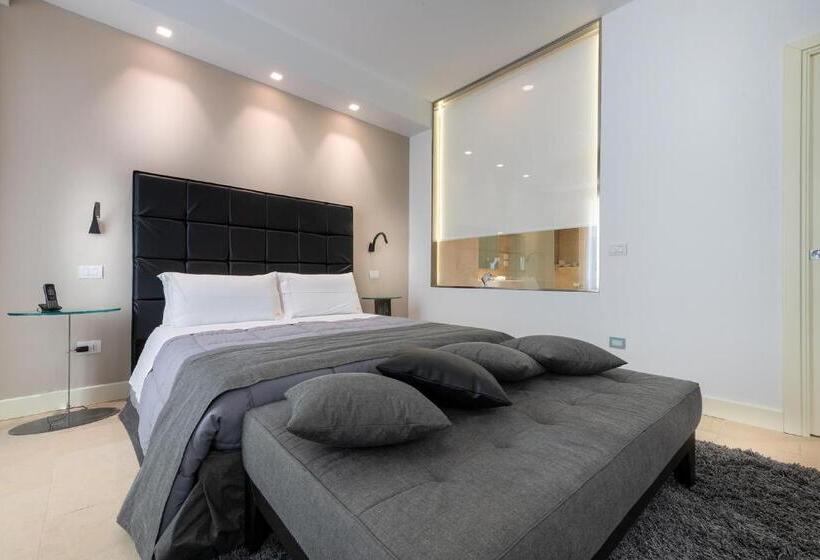 エクゼクティブスイート, Porta Reale