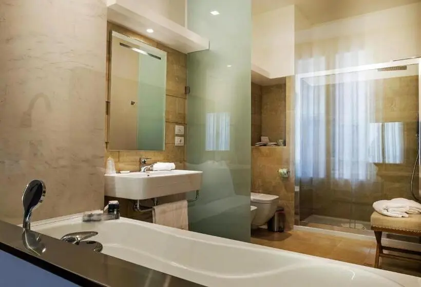 Executive-sviitti, Porta Reale