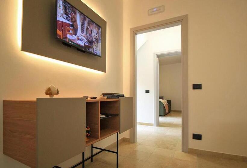 침실 1개 주택, Porta Reale