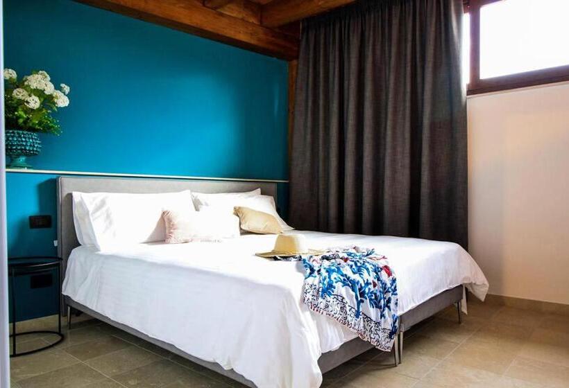 １ベッドルームハウス, Porta Reale