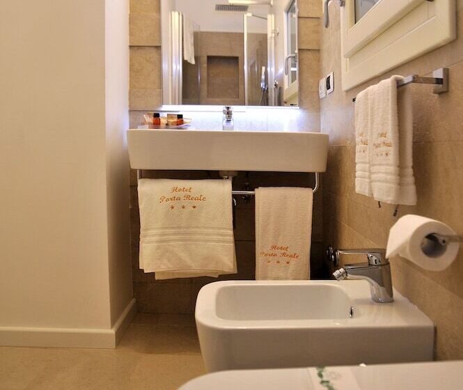 １ベッドルームエコノミーアパートメント, Porta Reale