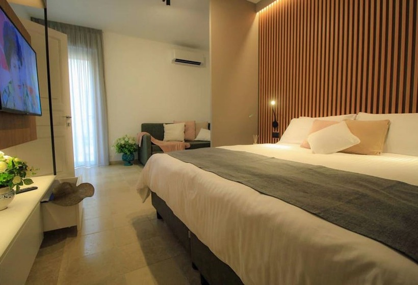 １ベッドルームハウス, Porta Reale