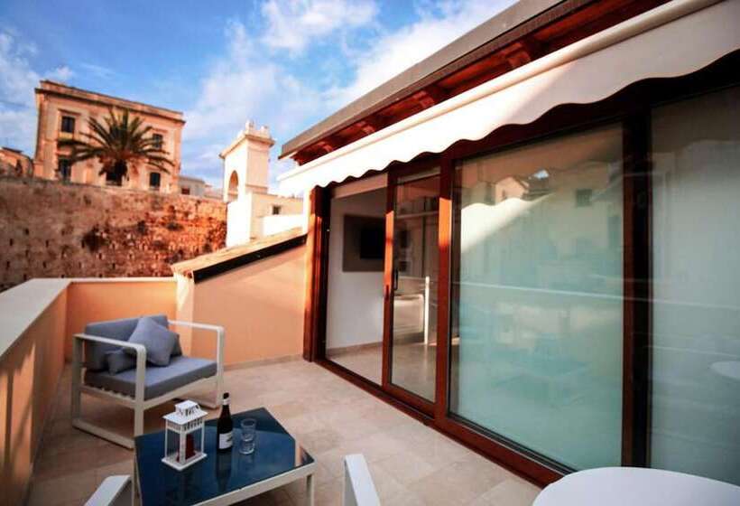 １ベッドルームハウス, Porta Reale