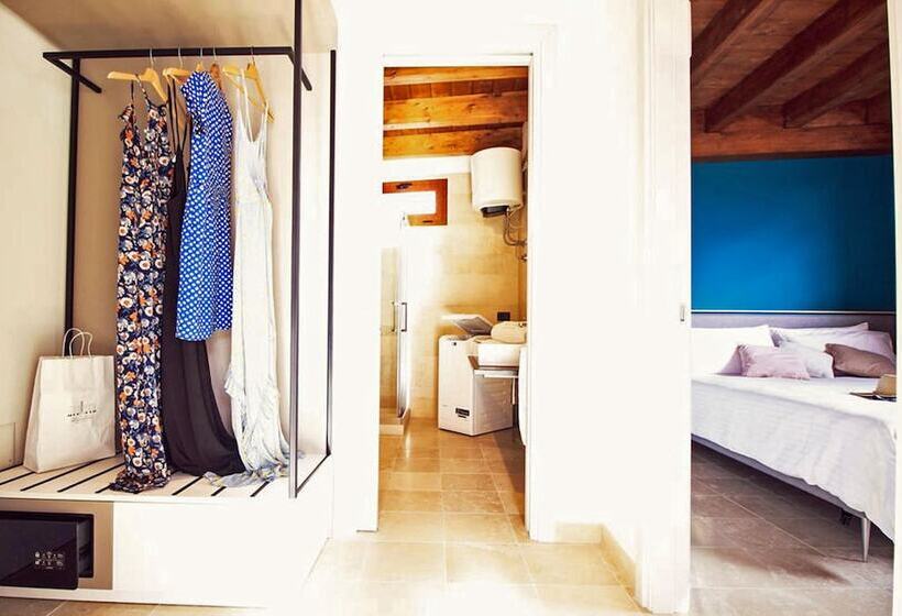 １ベッドルームハウス, Porta Reale