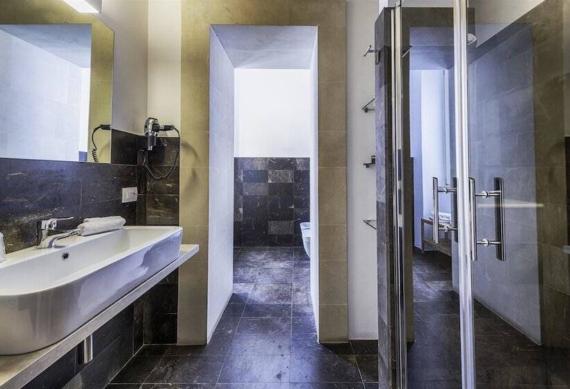 スタンダードルーム, Porta Reale