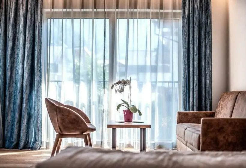 Superior-huone, Residence Rose