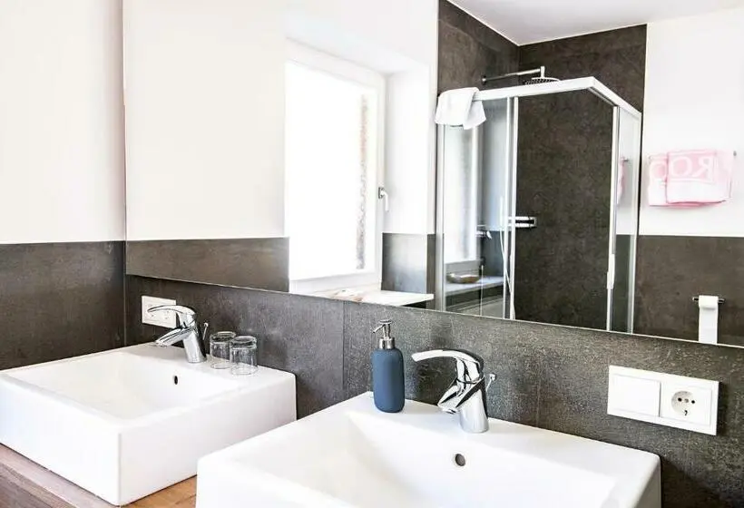 Superior-huone, Residence Rose