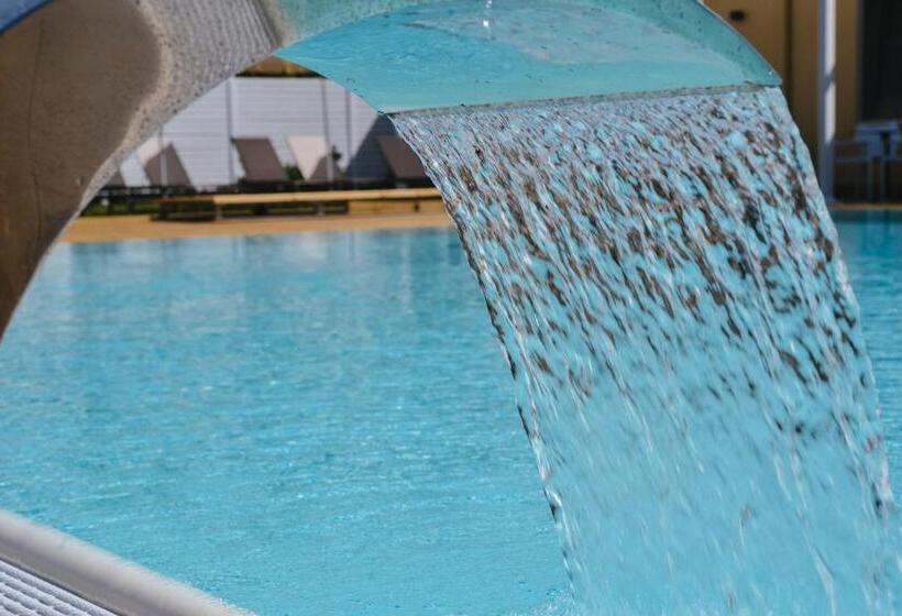 コンフォートトリプルルーム, Resort & Winery Bosco De Medici