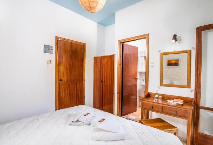 Quarto quádruplo Económico Casa de banho partilhada, Sofia