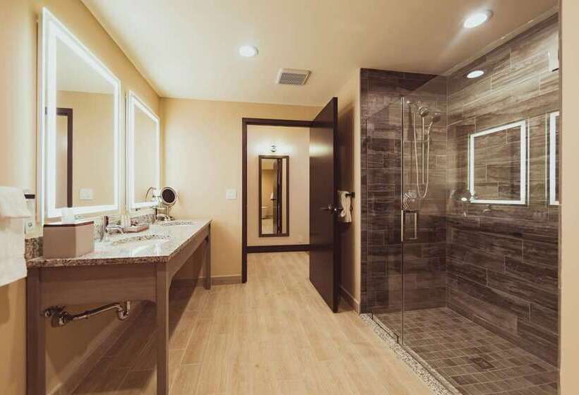 جناح, Tailwater Lodge Altmar, Tapestry Collection By Hilton