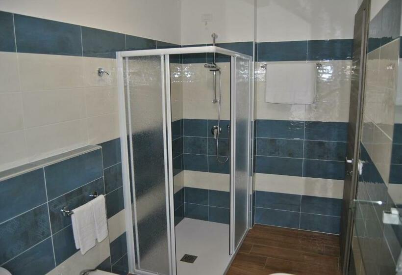 Номер Стандарт Трехместный, Villa Mon Toc