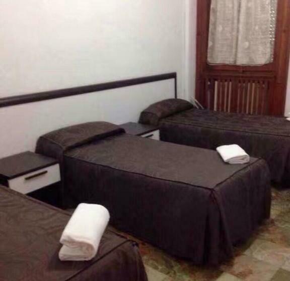 标准三人间共用浴室, Villamelchiorre 1