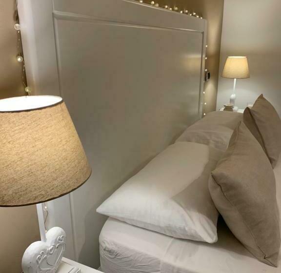 带花园景观的标准三人间, Villetta Del Salento Exclusive B&b