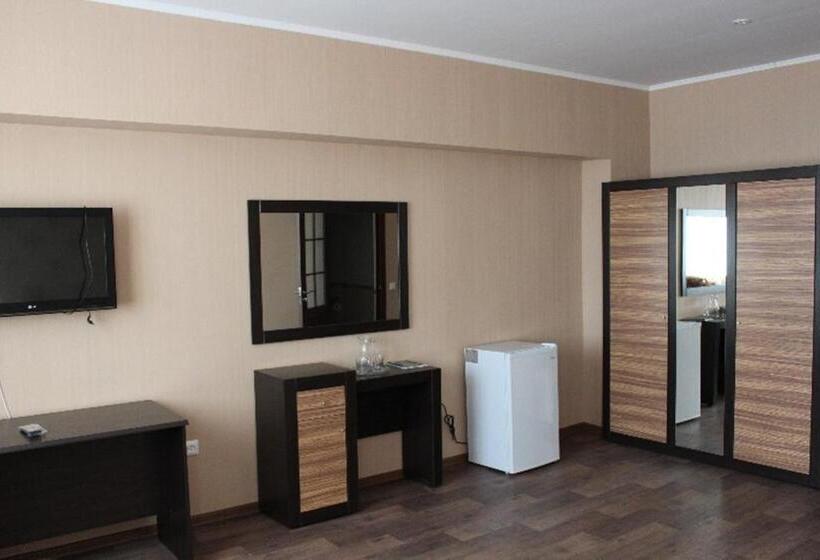 اتاق راحتی, Zumrat