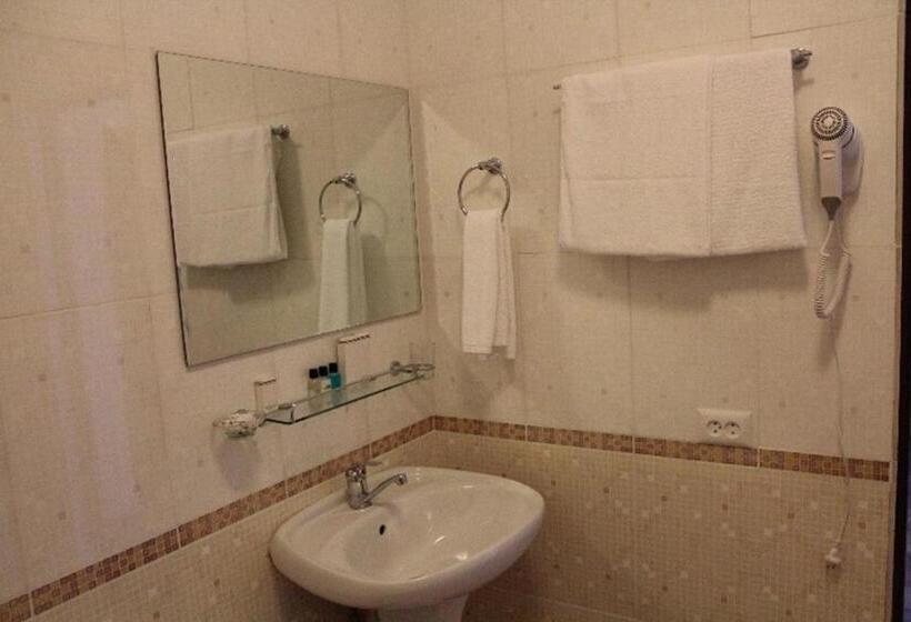 استودیوی استاندارد, Zumrat