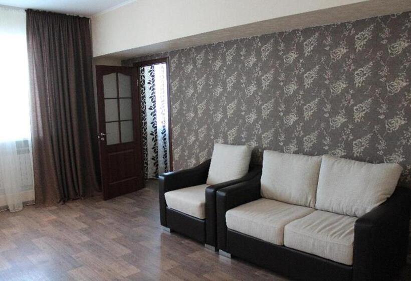 استودیوی استاندارد, Zumrat