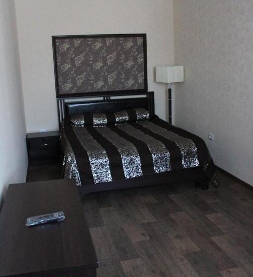 استودیوی استاندارد, Zumrat