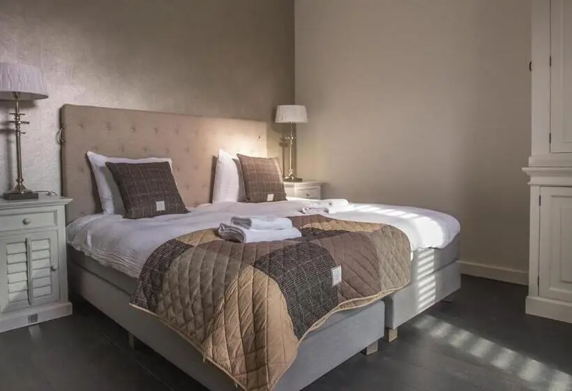デラックスルーム, Zenzez Hotel & Lounge
