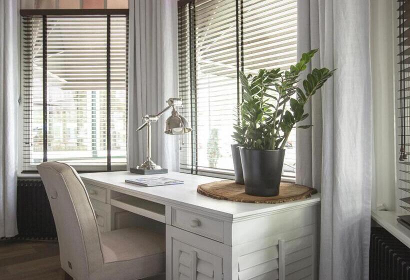 디럭스 룸, Zenzez Hotel & Lounge